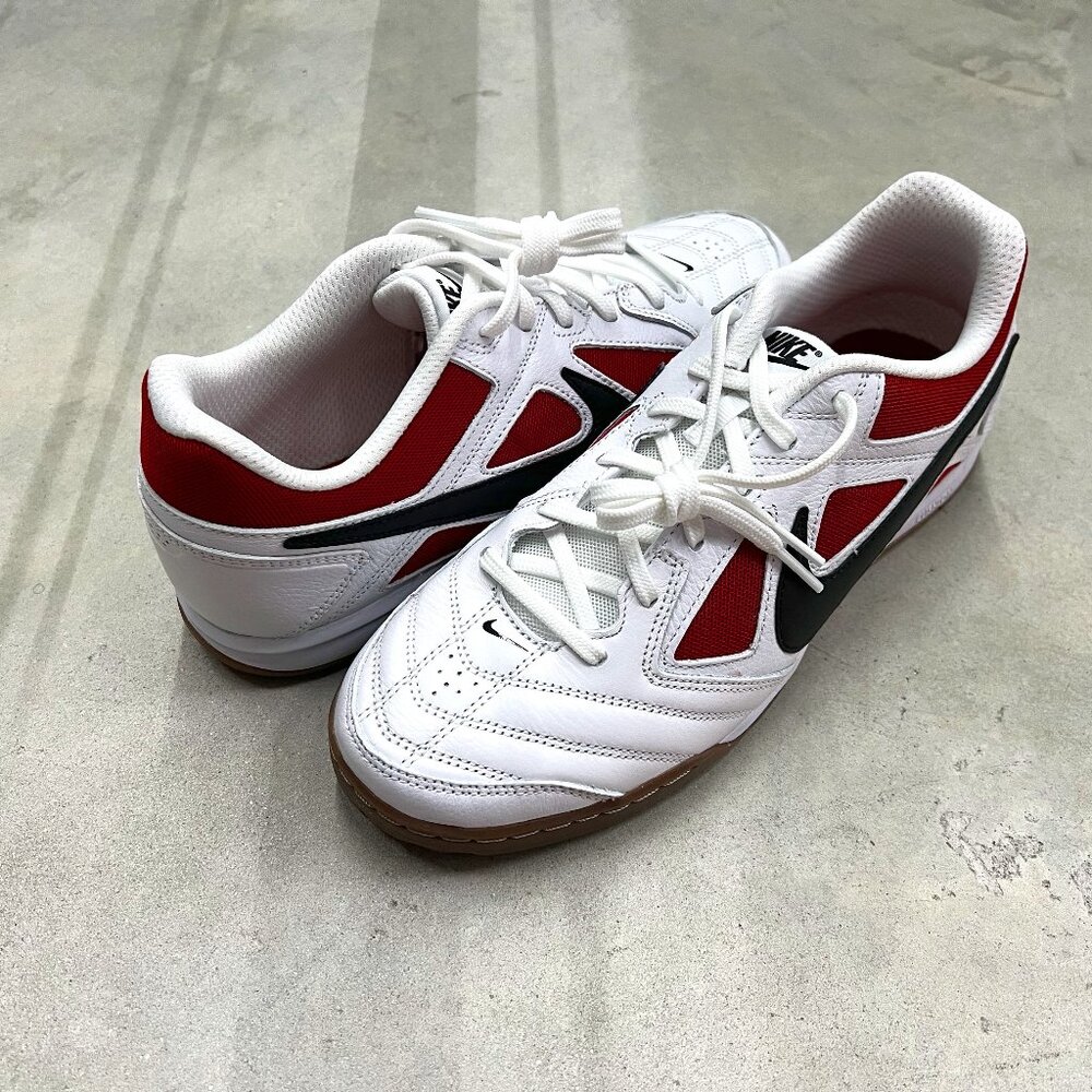 Nike Gato Chicago White Black Gym Red Gum Men's IB8509 100 - New used once